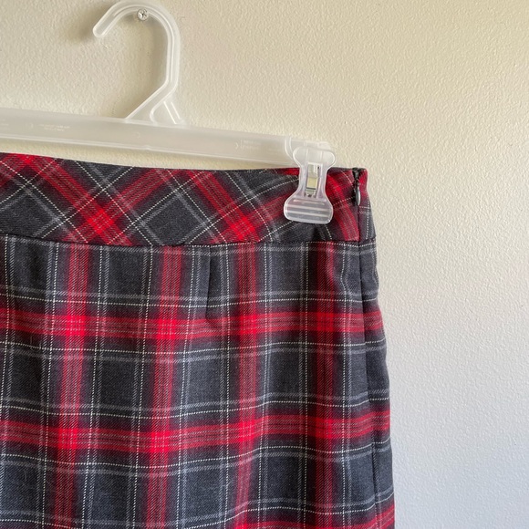 PENDLETON RED GRAY BLACK WHITE PLAID SKIRT PLEATED HEM ZIPPER LINED VIRGIN WOOL - Picture 4 of 9